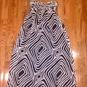 White House Black Market Geometric Maxi Dress